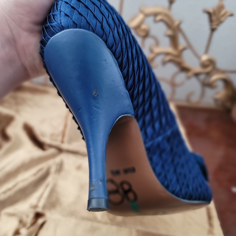 Poetic License Royal Blue with Sarkly Bow High Heels Size 36.5 US 6 - Picture 6 of 7